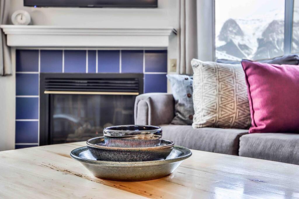캔모어 Big Mountain Views - Bright 2-Story Corner Unit 아파트 외부 사진
